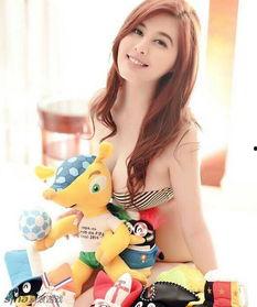 柳岩图片爆料最新视频,性感辣妈柳岩惊艳亮相，幕后故事大揭秘！